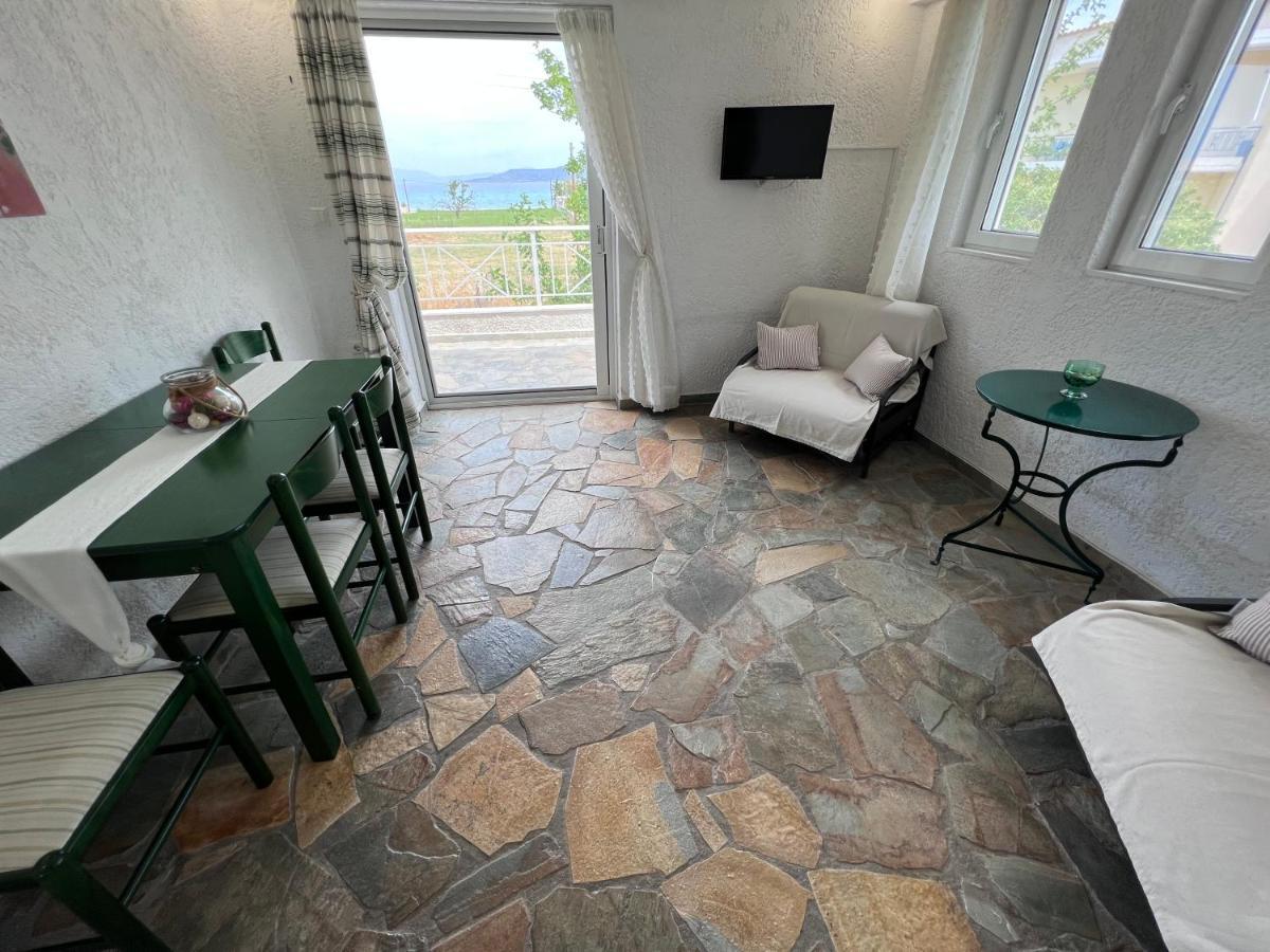 Phoenix Beachside Condos Kokkonion Екстер'єр фото