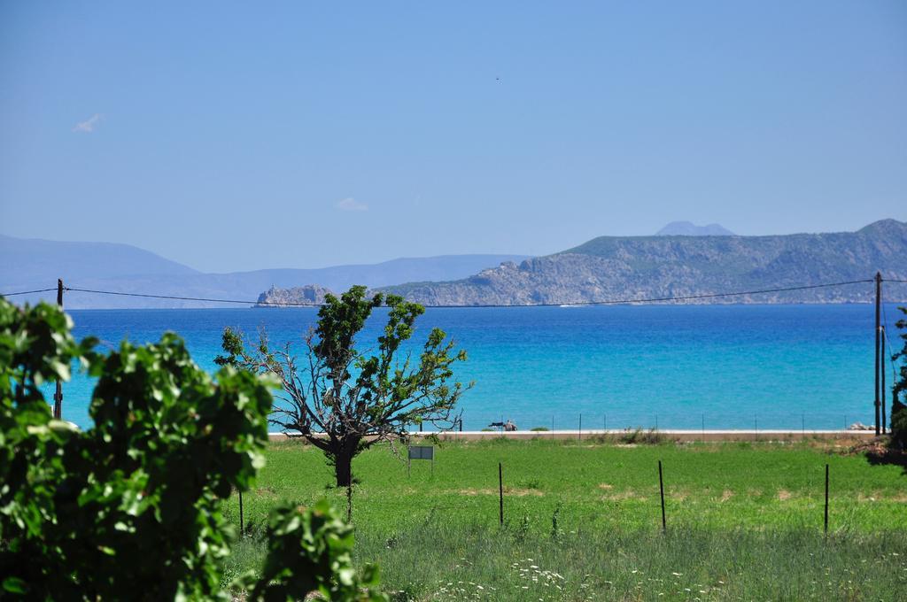 Phoenix Beachside Condos Kokkonion Екстер'єр фото