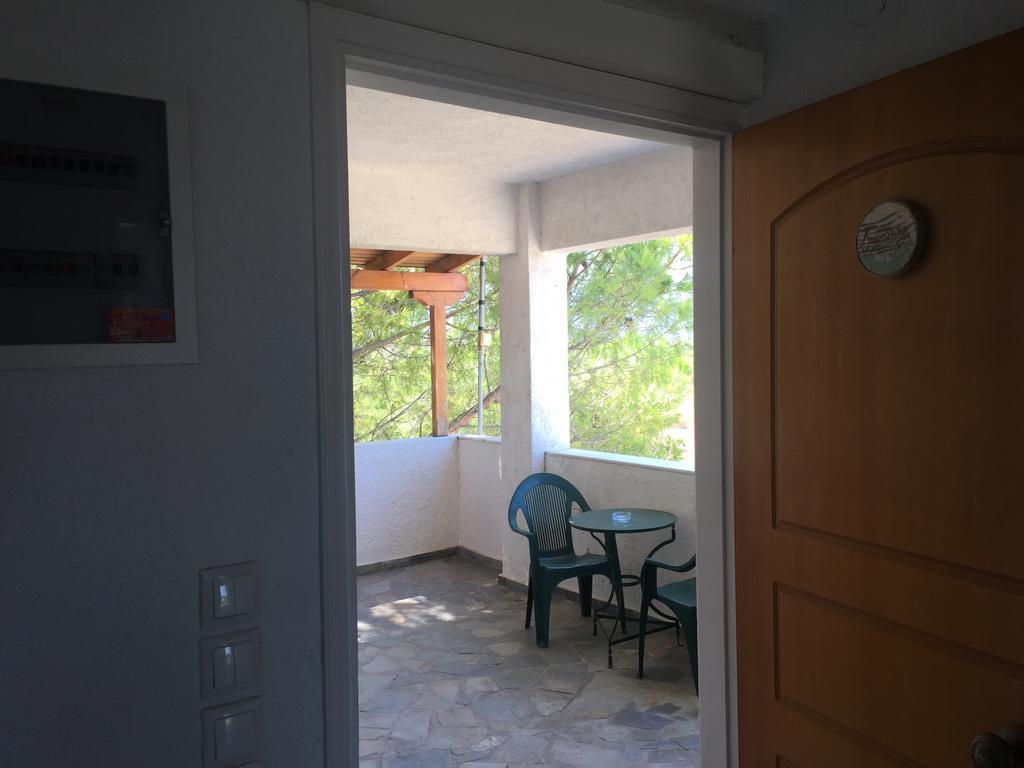 Phoenix Beachside Condos Kokkonion Екстер'єр фото